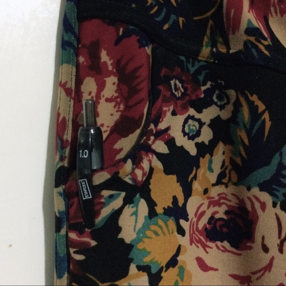 NWT Warm Floral Leggings - Picture 3 of 3